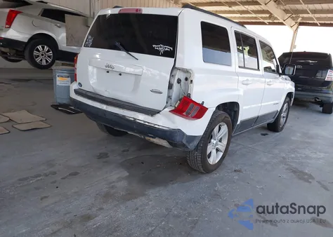 2014 Jeep Patriot Latitude из США, поврежденный, VIN 1C4NJPFA1ED653402